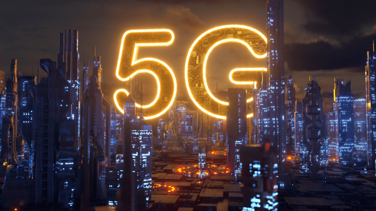 Ilustração futurista de cidade iluminada com destaque para o número 5G em neon, representando pesquisa sobre cidades brasileiras que incentivam tecnologia.
